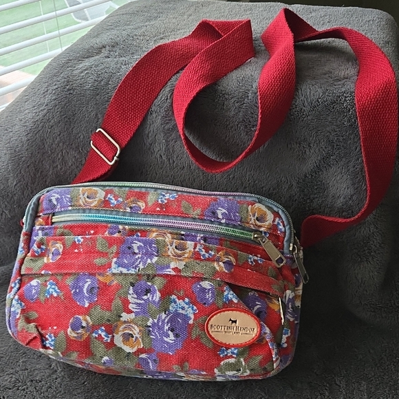Scottish Hendoz Crossbody Bag - Picture 1 of 5